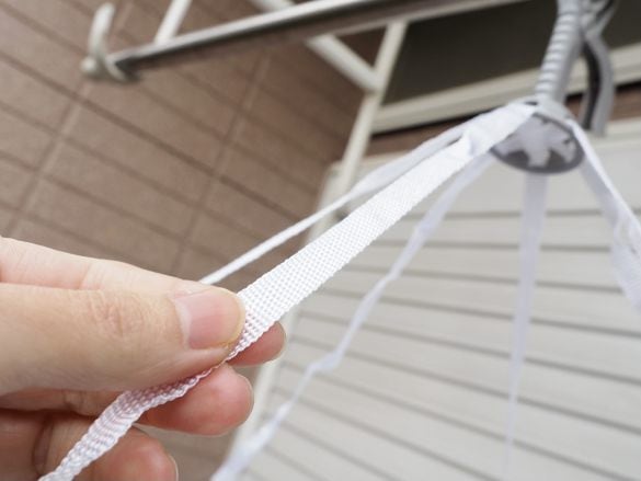 「型くずれ防止セーター干しネット」110円