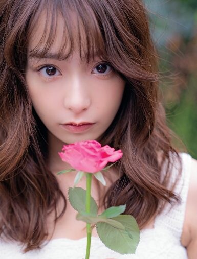 「偽造旅券で海外を目指した若者」に覚えた共感…宇垣美里が思い出した“強烈な万能感”