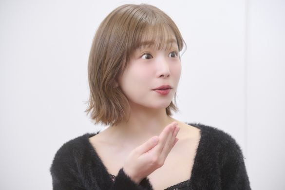 紗倉まなさん