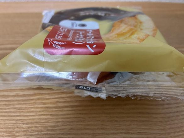 ファミマのドーナツ「パッケージ詐欺」の噂は本当？ 実際に買ってみた“意外な結果”。セブンやローソンとも比べてみた