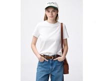 GUの“1000円前後”Tシャツ「買ってはいけない」「これは買い」をアパレル店員が解説。“だらしなく見えるTシャツ”の特徴は