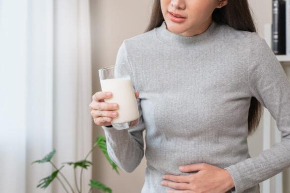 「牛乳よりヘルシー」は本当? 人気の植物性ミルクに潜む“腸トラブル”の原因とは。安全な選び方も解説