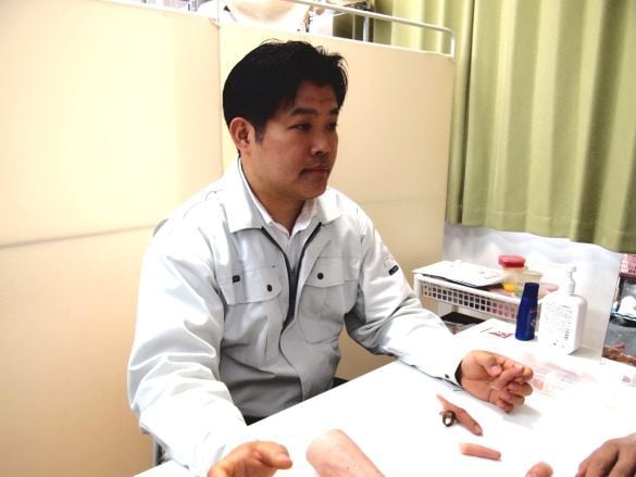 平岡敬悟さん