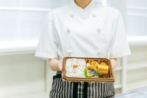 「人手は足りているのに、なぜ？」人気スーパーがスキマバイトを募集し続ける“意外なワケ”