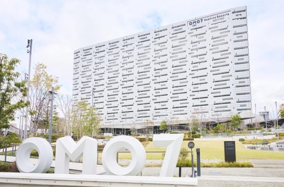  JR 新今宮駅目の前の「OMO7大阪 by 星野リゾート」は2022年4月にオープン