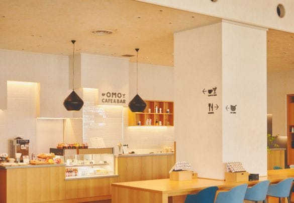  食事やデザート、ドリンクを提供する「OMOカフェ＆バル」