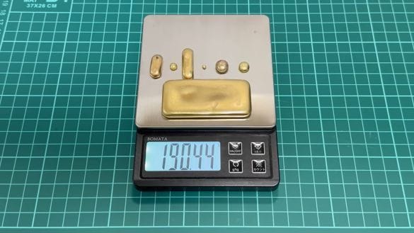  日に日に金塊が大きくなっていく