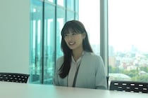 宝塚とは違う…元タカラジェンヌ・ゆいかれん、“普通のOL”役で初めて知った「社会人あるある」に驚き