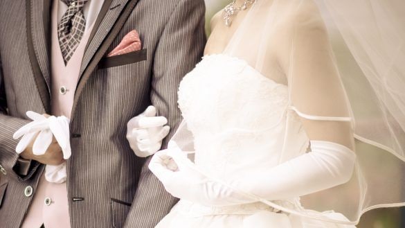 実は新婦には秘密があった
