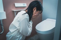 ゾゾッ！超豪邸な義実家で感じた“怪しい気配”の正体。トイレの扉を開けると……／義実家・家族人気記事BEST