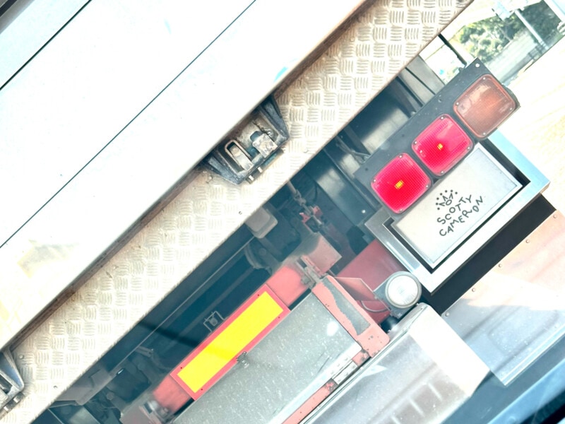 意外なところにゴルフ仲間あり⁉ゴルフ帰りに見かけた“あるもの”に大興奮