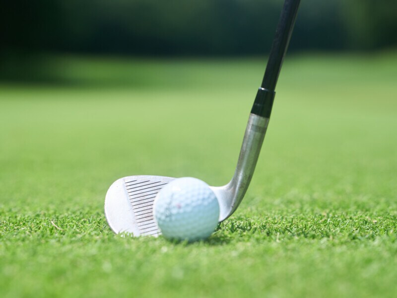 逆目のラフ、花道はどう打つのが正解?男子プロが解説