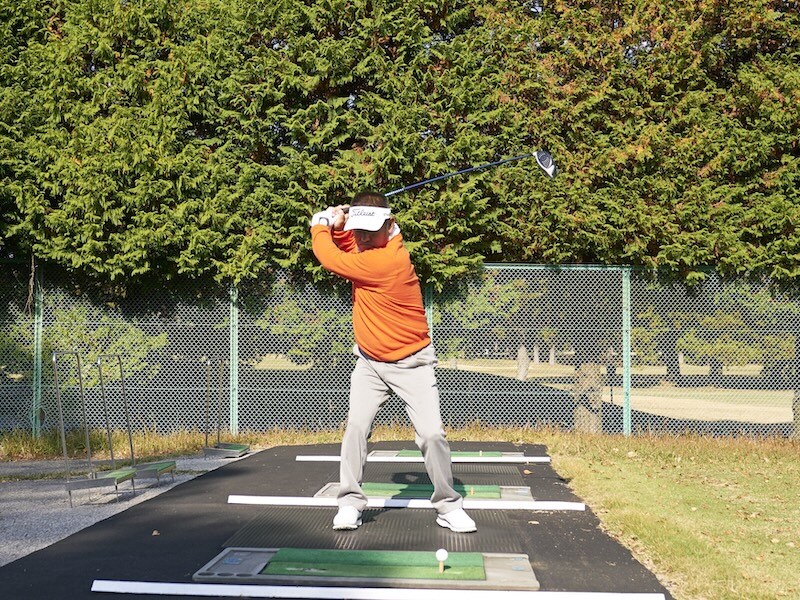 50歳から飛ばす方法をシニアプロが解説！腕をやわらかく使ってクラブに仕事をさせる