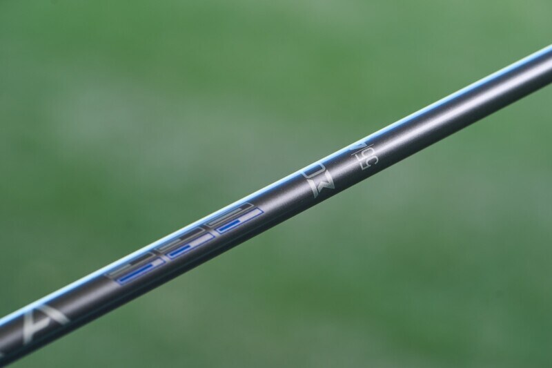 飛距離を伸ばしたいなら試してみて！ハイテクノロジーな新モデルを試打