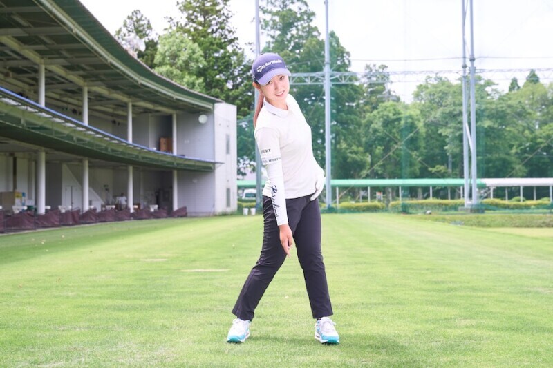 清本美波が教える飛距離アップのテク!体をタテに動かして地面反力で飛ばす