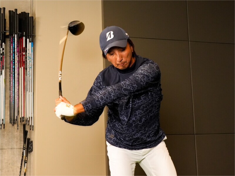 振りやすい！飛ばしやすい！女子プロから高評価の万能型シャフト