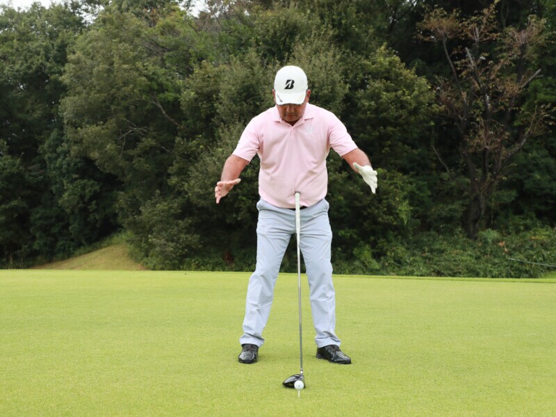 シニアプロが教える歳をとってから飛距離を伸ばす方法！「ボールは見なくていい」