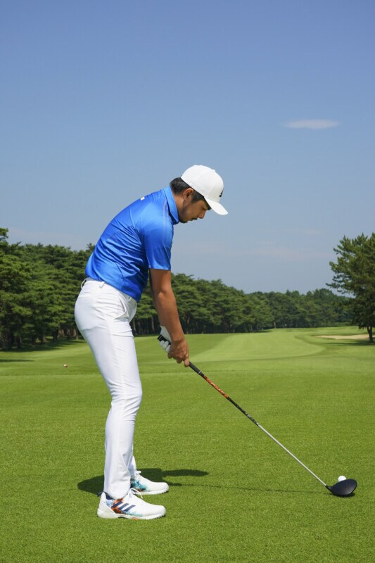 飛距離を伸ばす“猫背アドレス”とは？構え方を直すだけで飛ぶ！