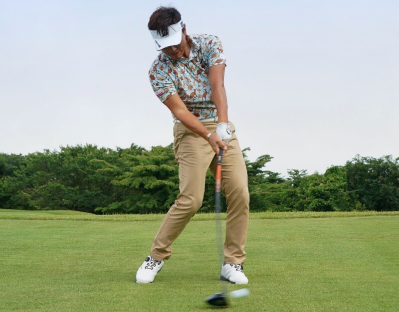 飛ばしの達人・宮本勝昌がドライバーテクを解説！真っすぐ遠くへ飛ばす