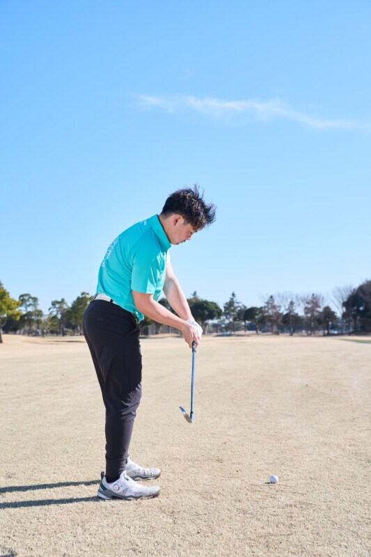 アイアンショットで飛距離が出ない人は要注意！ミスの原因と解消法をレッスン