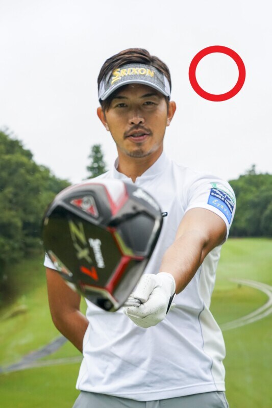 ドライバーで真っすぐ飛ばすポイントは「左腕」にあり