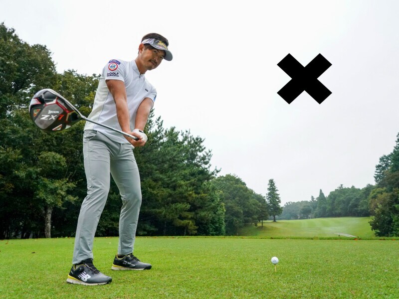 ドライバーで真っすぐ飛ばすポイントは「左腕」にあり