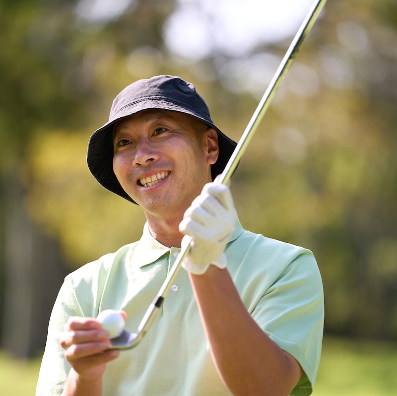 ツアープロが愛用する“話題のアイアン”をアマ２名が試打！美キャビティでミスに強い