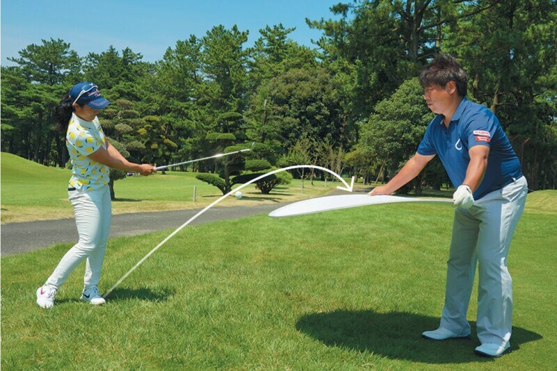 実戦で役立つアプローチレッスン！女子プロがしっかり寄せられるワケは？