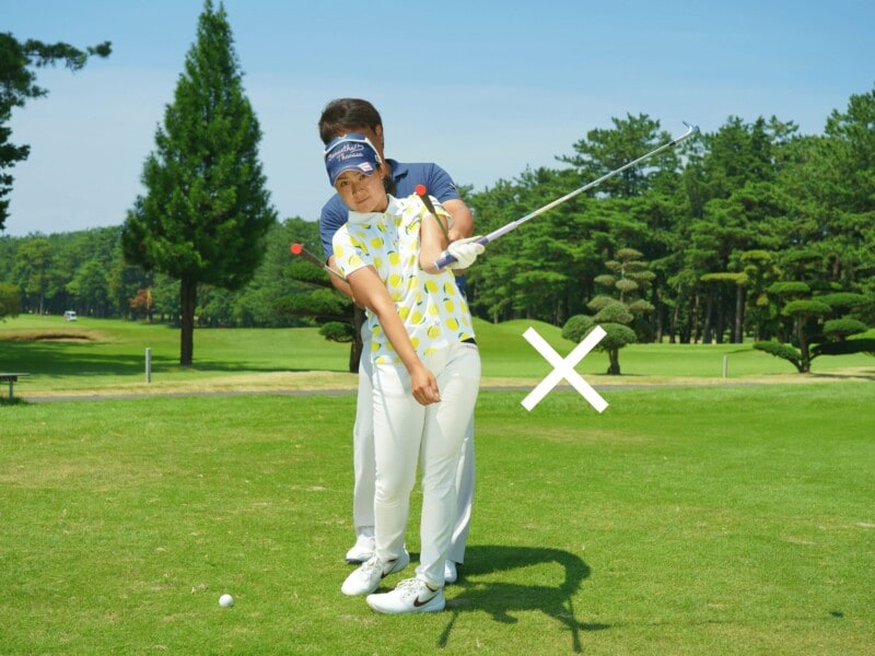 実戦で役立つアプローチレッスン！女子プロがしっかり寄せられるワケは？