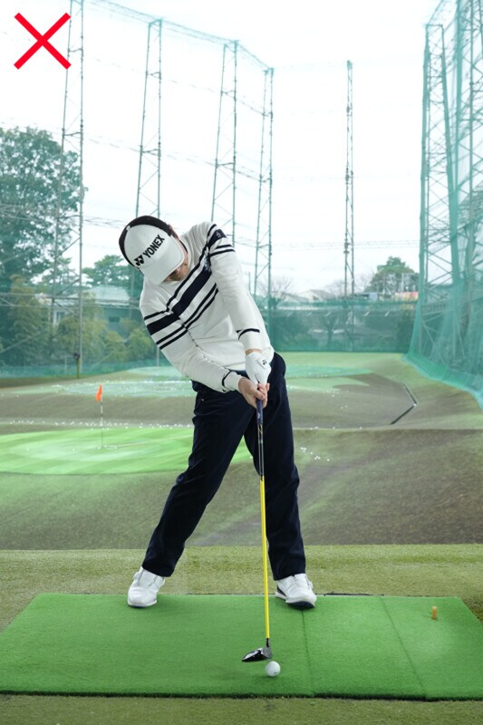 バンカーで大振りはNG！苦手なショットを克服するコツを状況別で解説