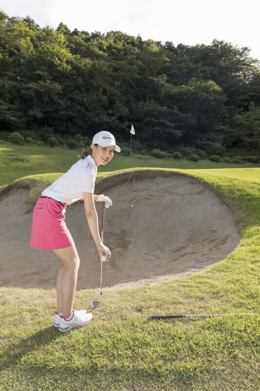 バンカーは“ダフれるアドレス”を作るのが大事!人気コーチが解説