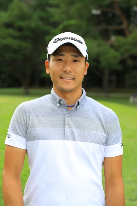 アプローチでスピンを効かせる方法！「構えが大切」と男子プロ