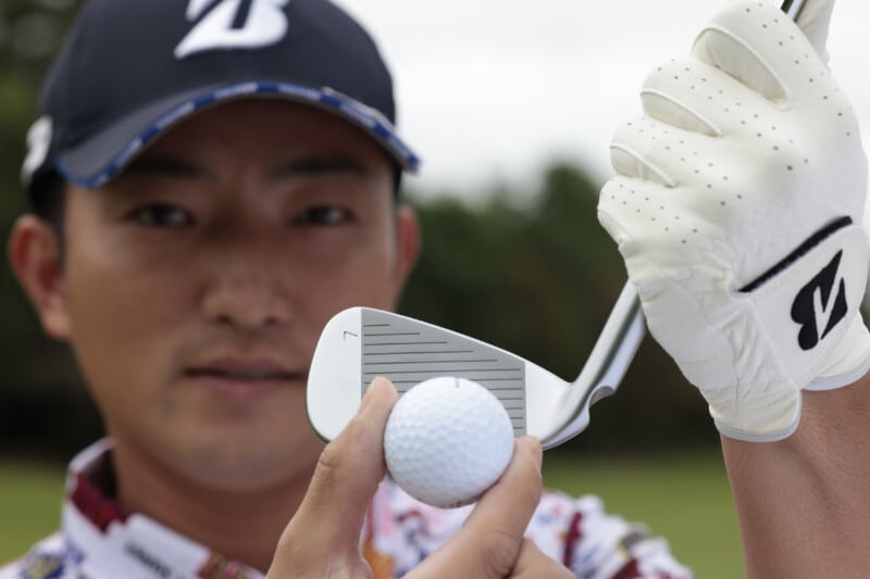 さまざまなライで大活躍!ニュートラル系アイアンの基本の打ち方をレッスン