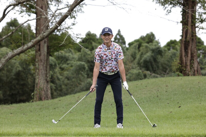 さまざまなライで大活躍!ニュートラル系アイアンの基本の打ち方をレッスン