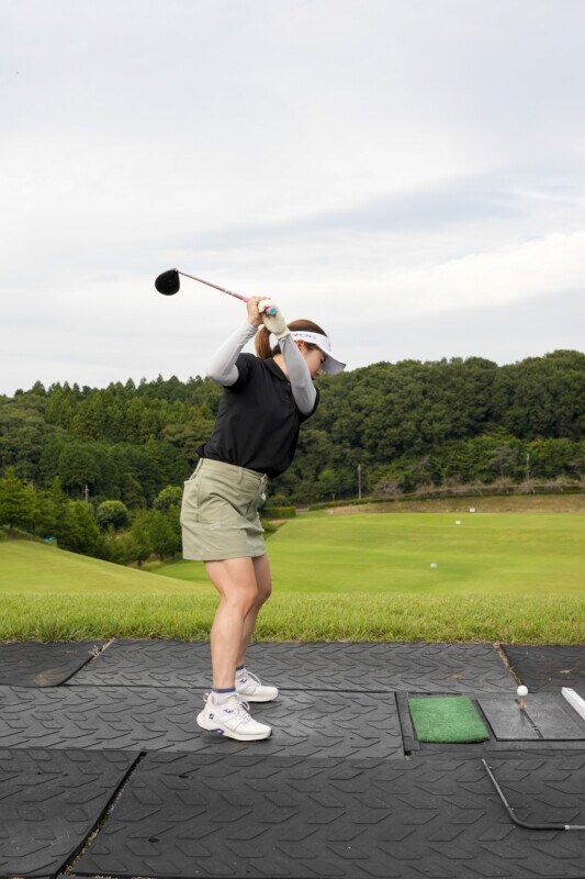 グリップを意識すれば飛距離が伸びる！女子プロがわかりやすく解説