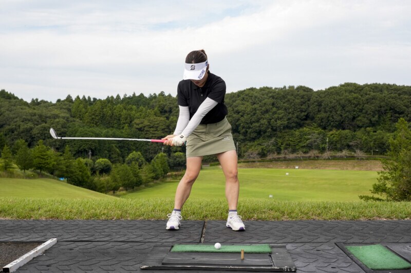 “ティーを高くするだけ”でUTは簡単に打てる!女子プロがレッスン