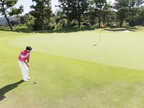 チップインを決めるコツ3選！プロが教える「ラインを出す」感覚とは？