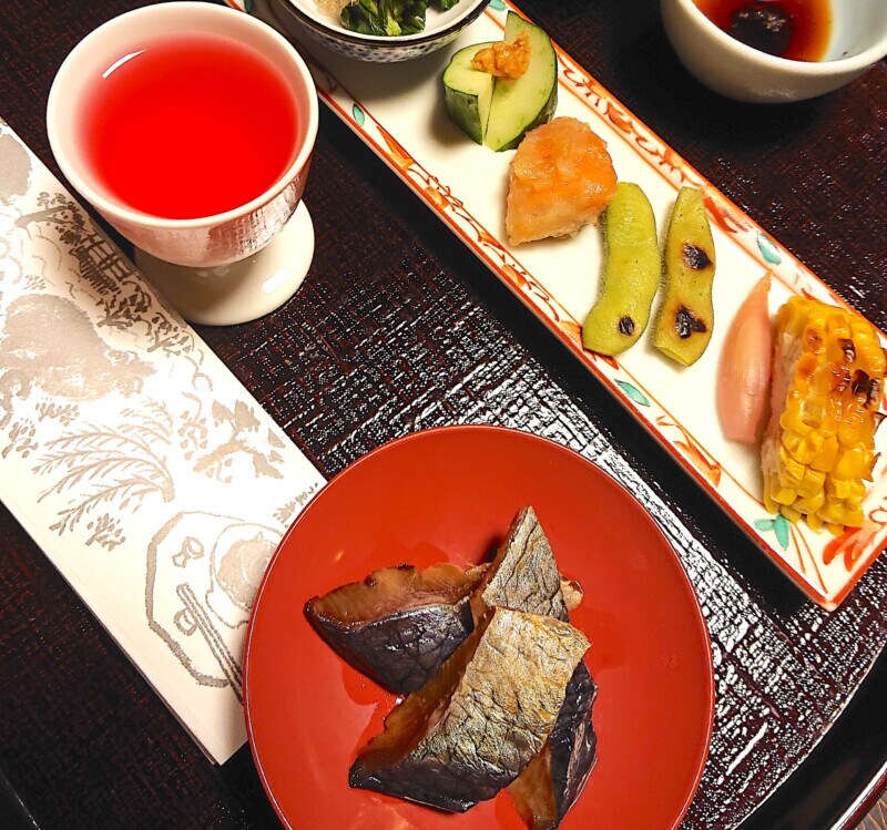 美しい中庭でゆっくり休める温泉宿はいかが？ゴルフ旅の疲れを癒そう