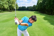 ”リズムがいいスイング”とはどういうこと？男子プロがわかりやすく解説