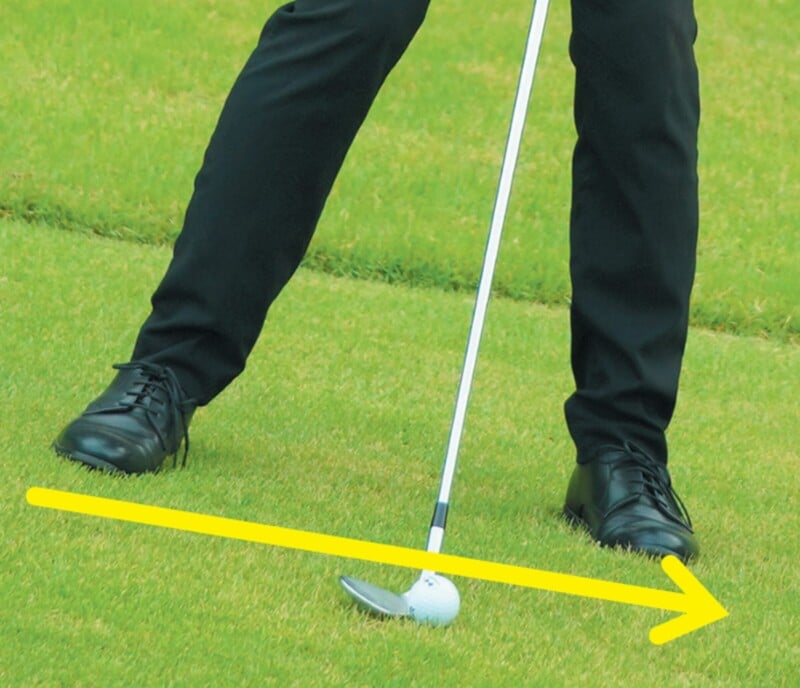 オープンスタンスはなぜNG?左足下がりからのアプローチの打ち方は…