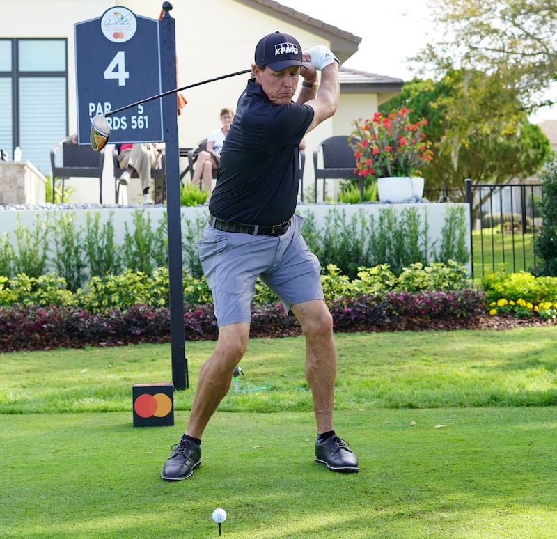 アイアンは手首の使い方が超重要！米ツアー連勝プロの切り返しに注目