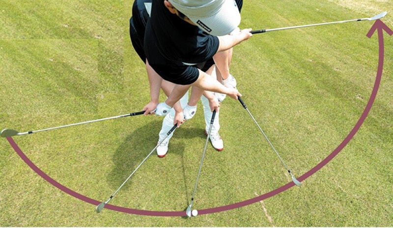 球は曲げた方がいい?アイアンショットを安定性させる打ち方を解説