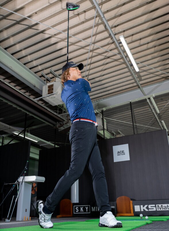 50歳からはクラブは軽くしよう!メリットをゴルフライターが解説