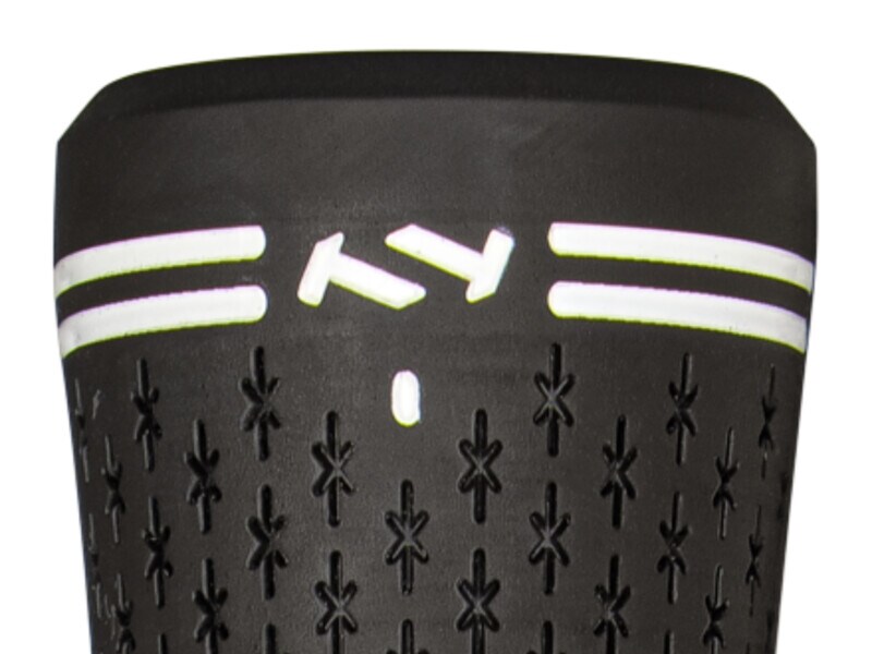 プロが愛用するシャフトの新モデルを試打!特徴は“飛ぶ”しなり!