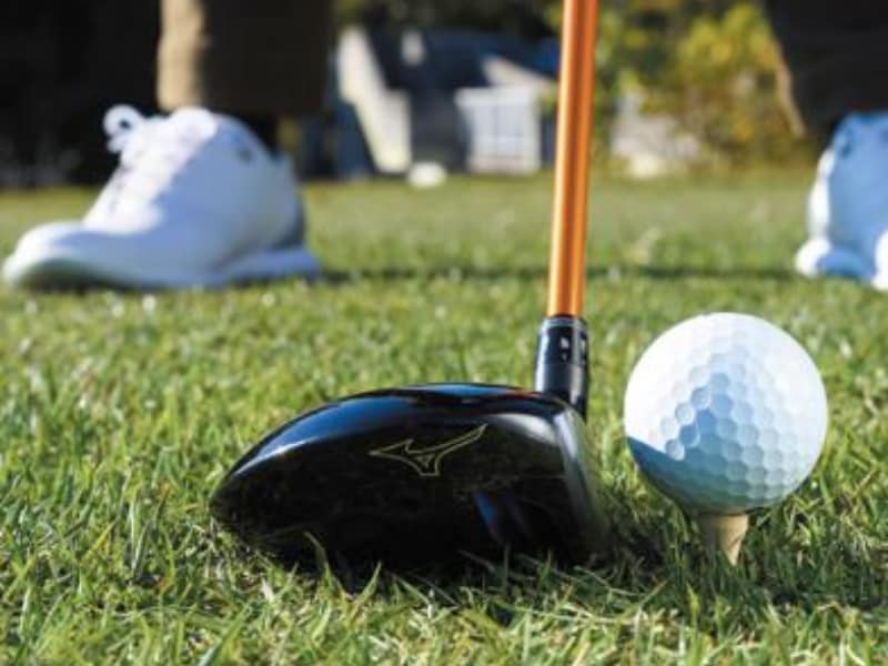 ヘッドスピードと飛距離の関係は？効率的に飛ばす練習法を紹介