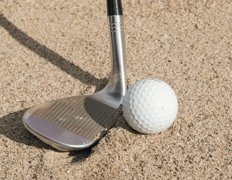 バンカーの打ち方を基礎から解説！苦手な人のための改善ポイント