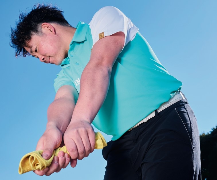 アイアンを簡単に上達する秘訣！人気コーチ2人がわかりやすく解説