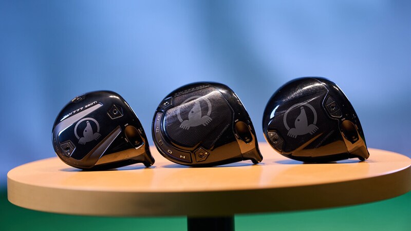 「飛んで曲がらない」とウワサのドライバーを、あの “ド派手プロ” が試打レビュー!