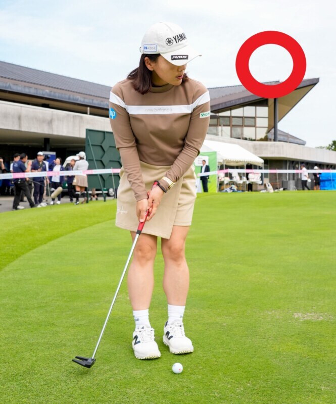 構え、打ち方は無視!女子プロが教えるパットのコツをつかむ意外な練習法とは?