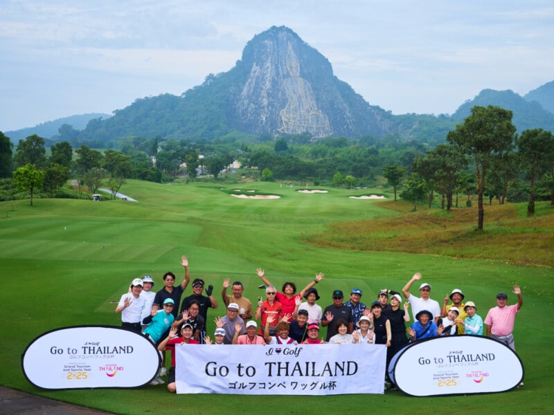 作家・柚月裕子さんがはじめてのタイへ! 絶景ゴルフ場でぜいたくゴルフ旅
